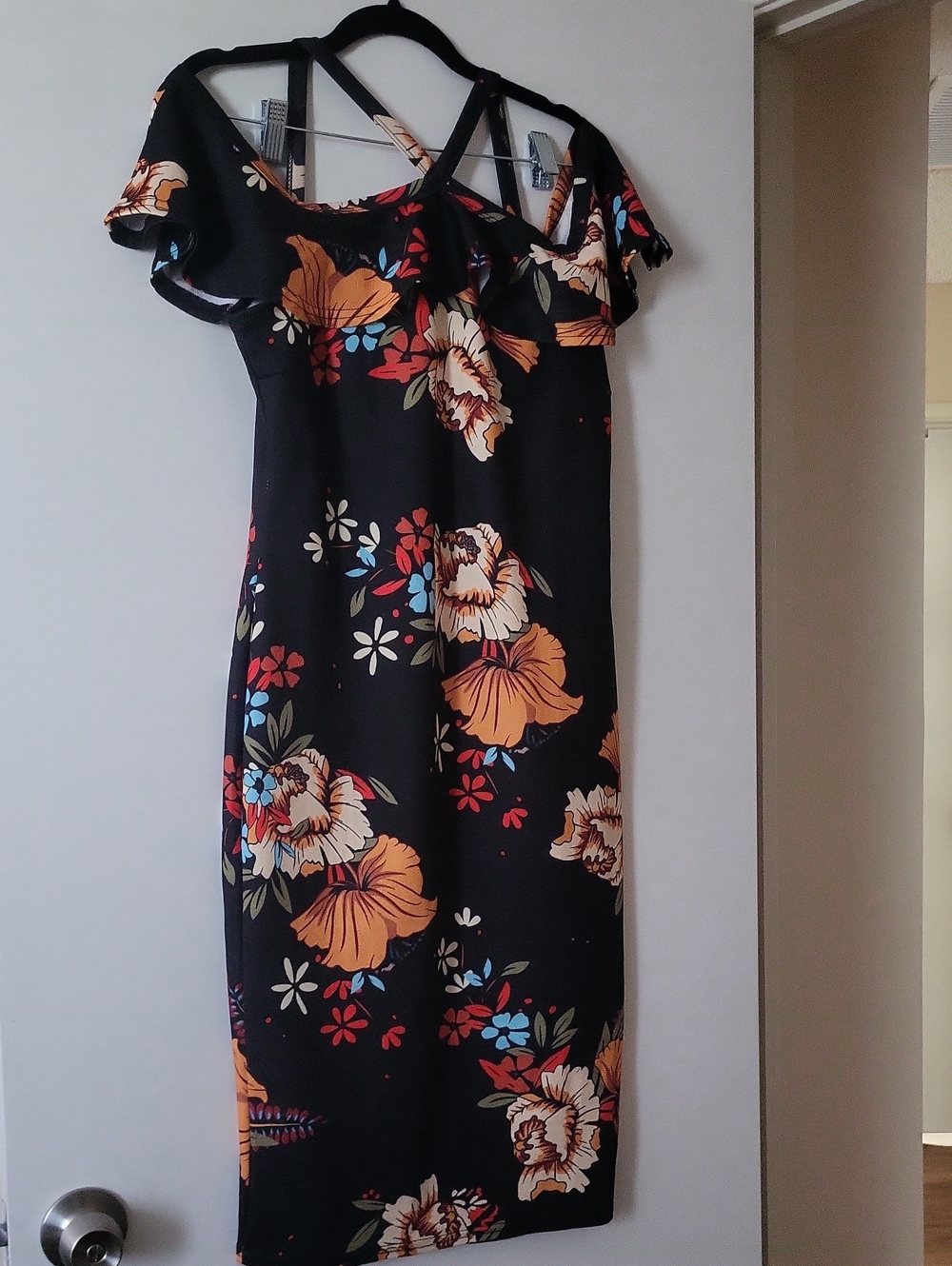 Floral Off-Shoulder Midi Dress in Black with Florals